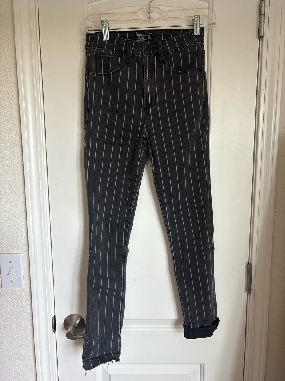 Abercrombie & Fitch Faded Black Striped High Waist Slim Jeans Women’s - Size 24